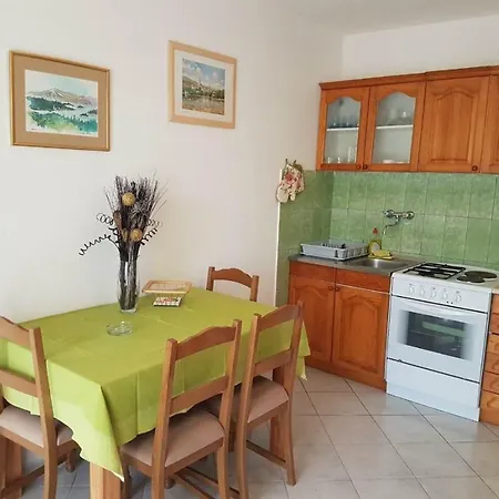 Apartman Davor 公寓