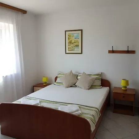 Apartman Davor Apartamento Orebić
